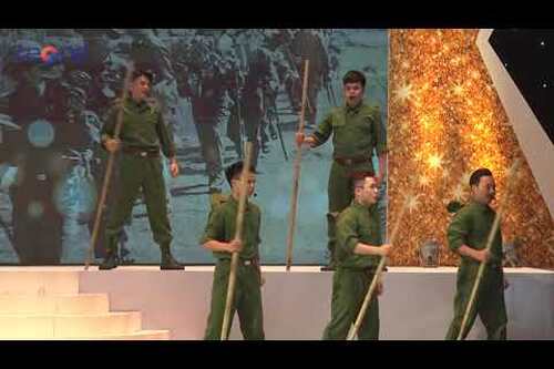 CHƯƠNG TRÌNH NGHỆ THUẬT “BẢN HÙNG CA BẤT TỬ” – Chiếc gậy Trường Sơn CHƯƠNG TRÌNH NGHỆ THUẬT “BẢN HÙNG CA BẤT TỬ” – Chiếc gậy Trường Sơn