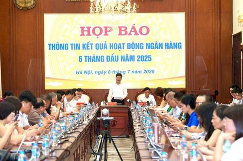 Giữ nguyên lãi suất điều hành - Liều thuốc kích cầu hiệu quả cho nền kinh tế Giữ nguyên lãi suất điều hành - Liều thuốc kích cầu hiệu quả cho nền kinh tế