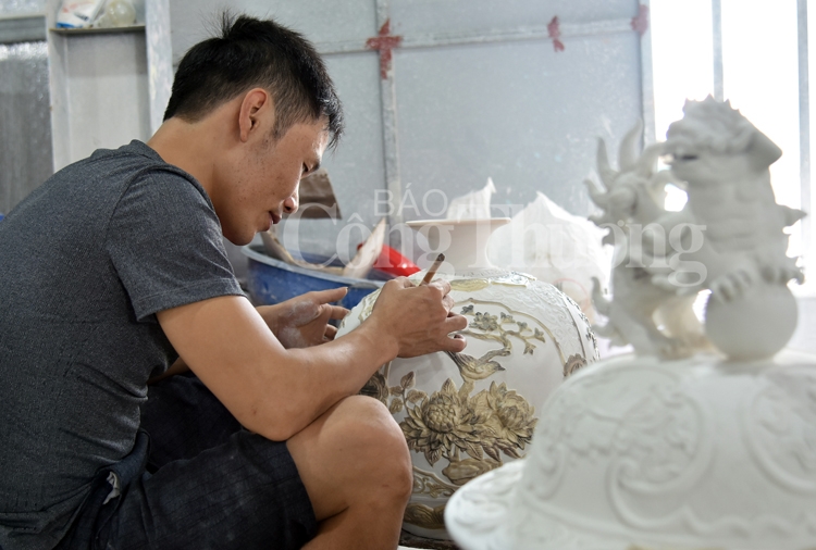 Sắc thái riêng độc đáo gốm Bát Tràng sac thai rieng doc dao gom bat trang