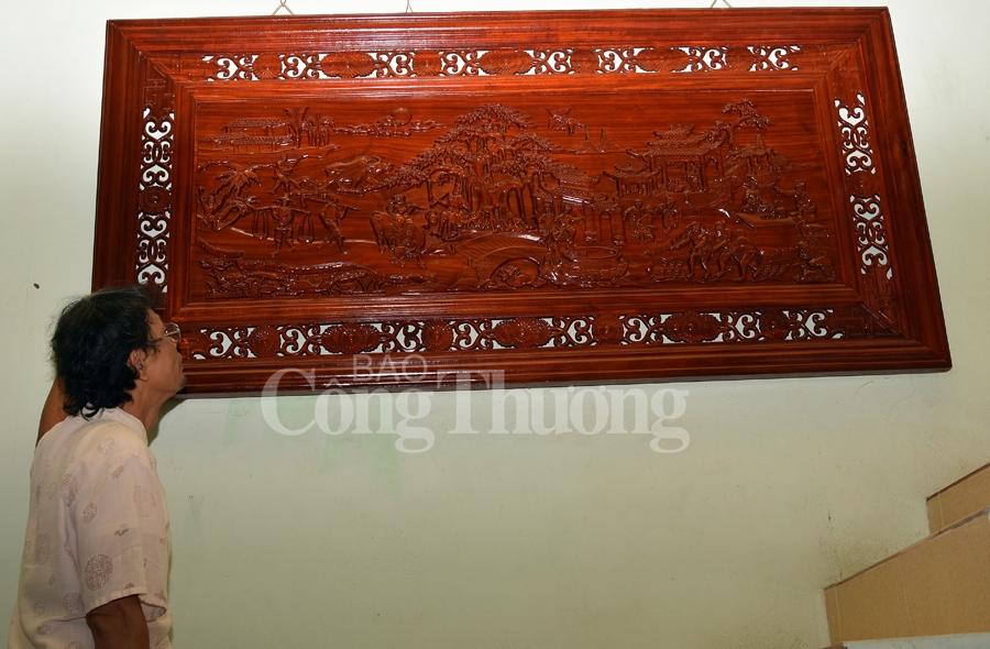 Độc đáo nghệ thuật điêu khắc tranh gỗ La Xuyên doc dao nghe thuat dieu khac tranh go la xuyen