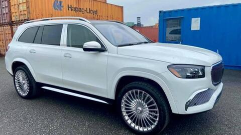 Chênh lệch thuế 4.927 tỷ đồng sau khi xác định lại trị giá xe ô tô biếu tặng