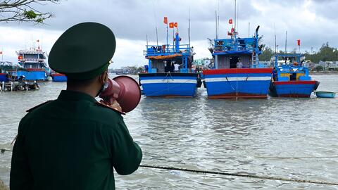Không cấp phép rời cảng cho tàu thuyền vào vùng nguy hiểm của bão số 7