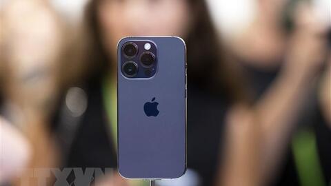 CNN: Người tiêu dùng khó mua được iPhone 14 trước Giáng sinh