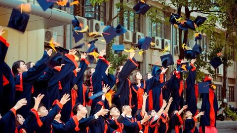 Cần có chính sách trọng dụng, đãi ngộ người tài
