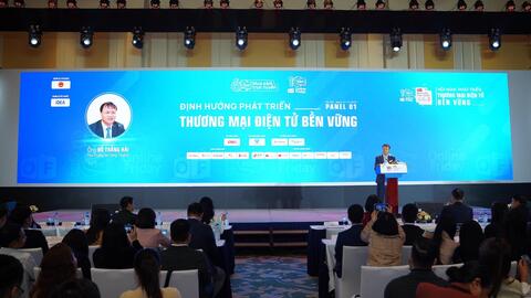 Thương mại điện tử Việt Nam phát triển nhanh nhưng còn nhiều rào cản