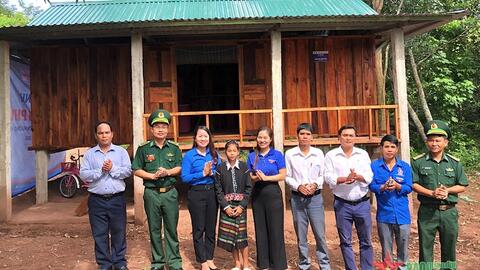 Những ngôi nhà hạnh phúc