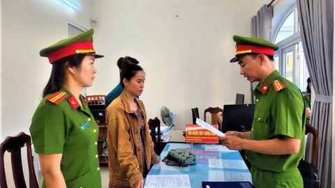 Bắt đối tượng lừa đảo chiếm đoạt hơn 2 tỷ đồng