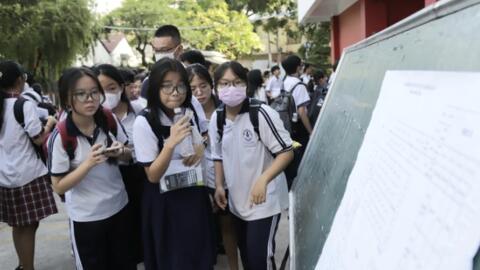 Sáng nay (6-6), hơn 98.600 học sinh TP Hồ Chí Minh thi vào lớp 10