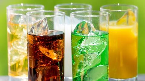 Cần có các bậc thuế khác nhau theo hàm lượng đường đối với nước ngọt