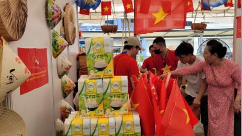 Tăng sự hiện diện của thương hiệu gạo Việt Nam tại Singapore