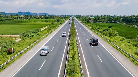 Phân luồng, tổ chức giao thông tạm thời trên cao tốc Cầu Giẽ - Ninh Bình qua đoạn đang thi công