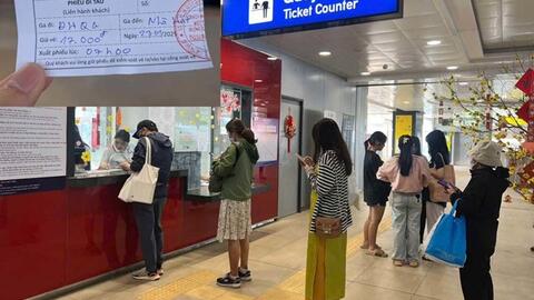 Hành khách đi Metro số 1 phải mua vé giấy viết tay