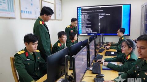 Đề xuất không được đặt tên tài khoản mạng xã hội giống hoặc trùng tên cơ quan trong Bộ Quốc phòng
