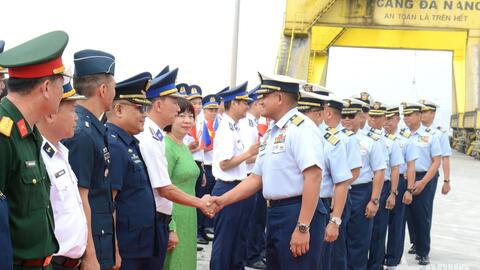 Tàu Lực lượng Bảo vệ bờ biển Philippines thăm TP Đà Nẵng