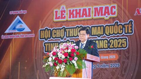 Hội chợ Tịnh Biên - An Giang: Đưa hàng Việt vươn qua cửa ngõ biên giới