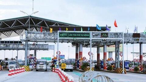 Bóng dáng Tasco ở SMA