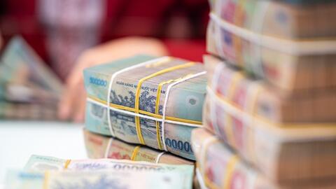 Lương chưa tăng nhưng giá cả đã nhanh chân chạy trước