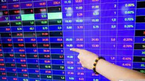 Lăng kính chứng khoán 4/8: Thị trường đang bỏ ngỏ cơ hội đi lên