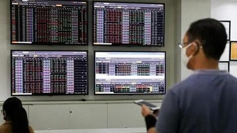 Lăng kính chứng khoán 8/8: Khả năng tiếp tục hành trình đi lên