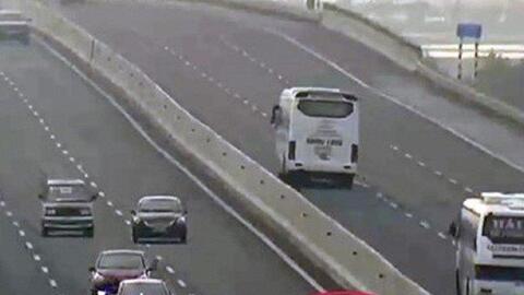 Điều khiển xe ngược chiều trên cao tốc bị xử lý thế nào?