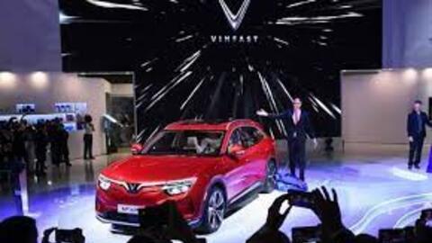 Cổ phiếu VFS lao dốc, VinFast mất 90 tỷ USD giá trị thị trường