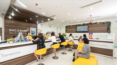 Lợi nhuận nhiều ngân hàng giảm tốc