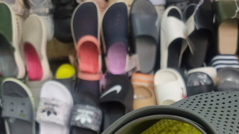 Hà Nội: Thời trang phố cổ sôi động trở lại, hàng giả thương hiệu tái diễn