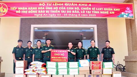 Cục Hậu cần - Kỹ thuật Quân khu 4: Chung tay hỗ trợ nhân dân vùng bị thiên tai, lũ lụt