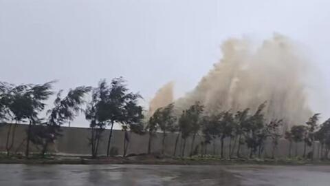 Ứng phó bão số 5: Nghệ An khẩn cấp cấm đường tạm thời