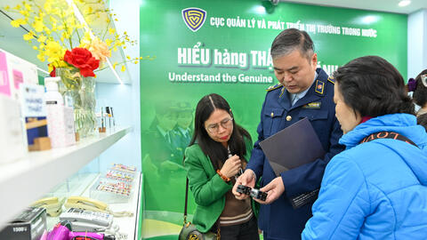 Phòng trưng bày hàng thật - giả: Điểm nhấn Ngày Chống hàng giả