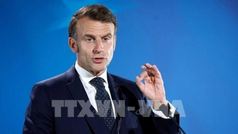 Tổng thống Pháp kêu gọi tái cân bằng thương mại thế giới