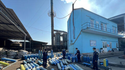 Hà Nội: Lực lượng Quản lý thị trường tiêu hủy 8.700 kg hàng vi phạm