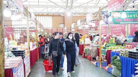 Đặc sản vùng miền ‘hút khách’ tại Hội chợ Mùa Xuân năm 2026