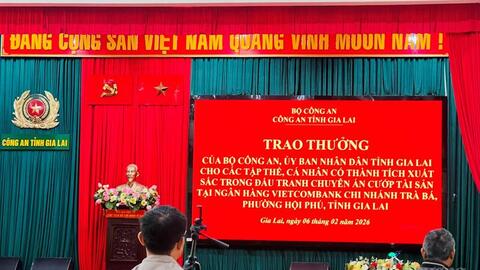 Bộ Công an khen chiến công xuất sắc bắt nghi phạm cướp ngân hàng ở Gia Lai