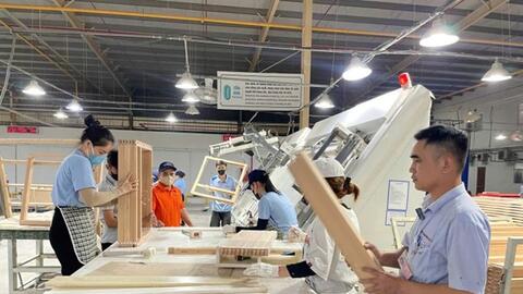 Người lao động trông chờ đến ngày bầu cử