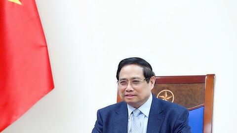 Thủ tướng điện đàm với Tổng thống UAE, Thủ tướng Qatar bàn về hợp tác năng lượng