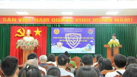 Gia Lai: Hộ kinh doanh ký cam kết chấp hành pháp luật về giá, an toàn thực phẩm