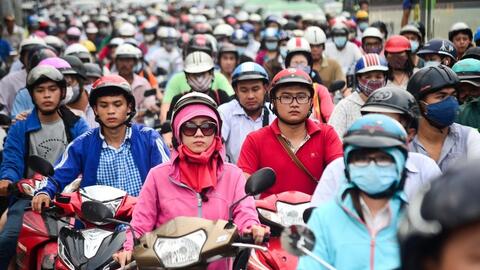 Dịch chuyển từ xe xăng sang xe điện: Xu hướng đang lan rộng