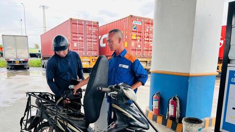 Đề xuất giảm 50% thuế bảo vệ môi trường đối với xăng, dầu