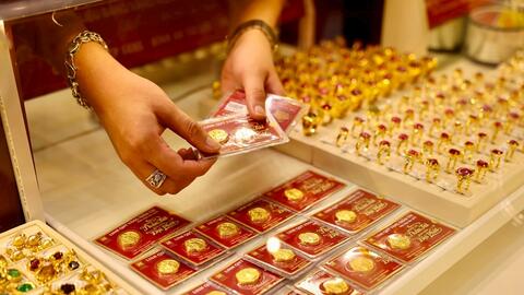 Giá vàng hôm nay (chiều 27-3): Giá vàng trong nước tiếp đà giảm