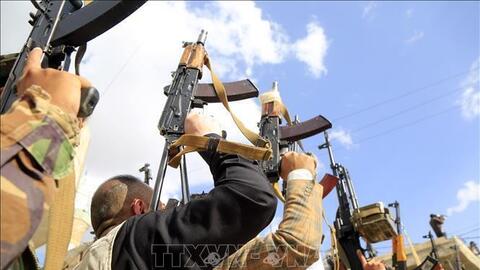 Lực lượng Houthi cảnh báo phong tỏa eo biển Bab al-Mandab