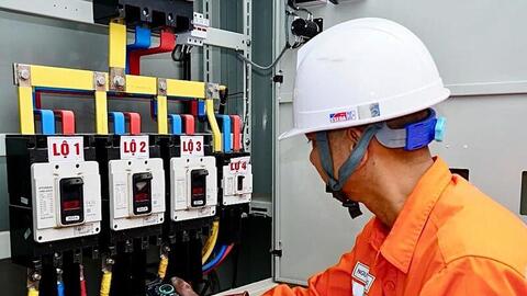 Thanh Hóa: Tiết kiệm điện là 'chìa khóa' giảm tải mùa nắng nóng