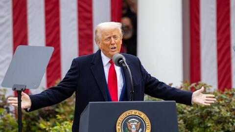 Tổng thống Trump ‘cảm ơn’ Iran sau thông báo mở lại eo biển Hormuz