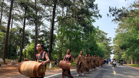 Quảng Ngãi đón 320.000 lượt khách dịp lễ, doanh thu đạt 251 tỷ đồng