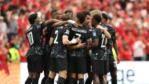 Chủ nhà Canada thắng đậm Qatar trong trận cầu 2 thẻ đỏ tại lượt trận vòng hai World Cup 2026