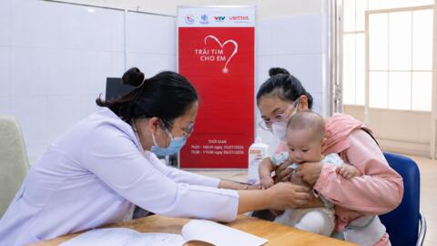 Viettel chung tay khám sàng lọc bệnh tim bẩm sinh miễn phí cho trẻ em