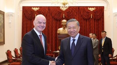Tổng Bí thư, Chủ tịch nước đề nghị FIFA hỗ trợ Việt Nam đăng cai một số giải đấu