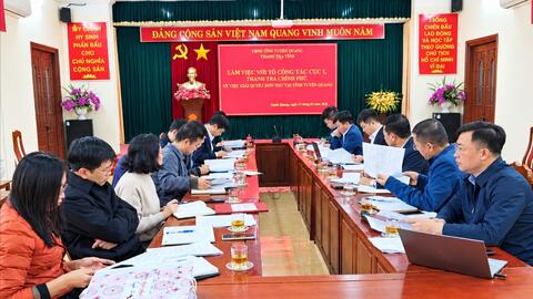 Tuyên Quang: Đằng sau những lá đơn là câu chuyện về văn hóa phục vụ