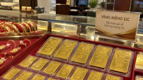 Giá vàng hôm nay (trưa 21-10): Nối dài đà giảm