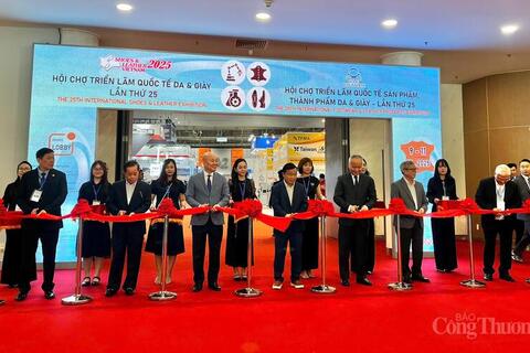 Shoes & Leather Vietnam 2025: Cú hích phục hồi và hội nhập ngành da giày
